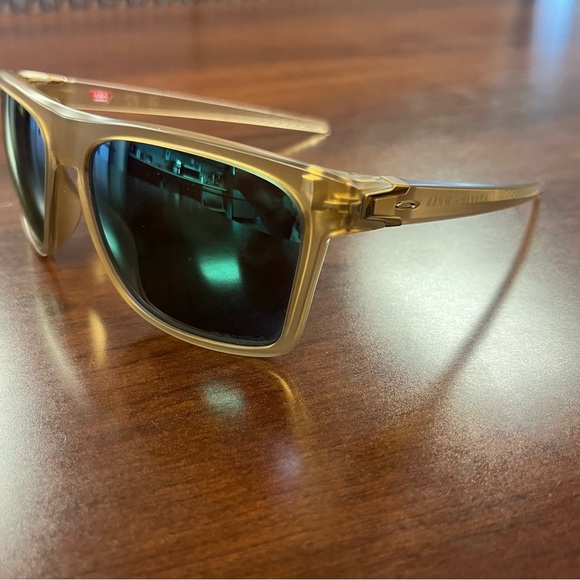 Oakley Sunglasses - Picture 1 of 14